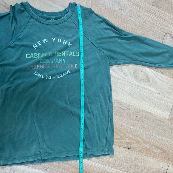 EUC Aerie long-sleeve tee, size medium - Picture 3 of 4